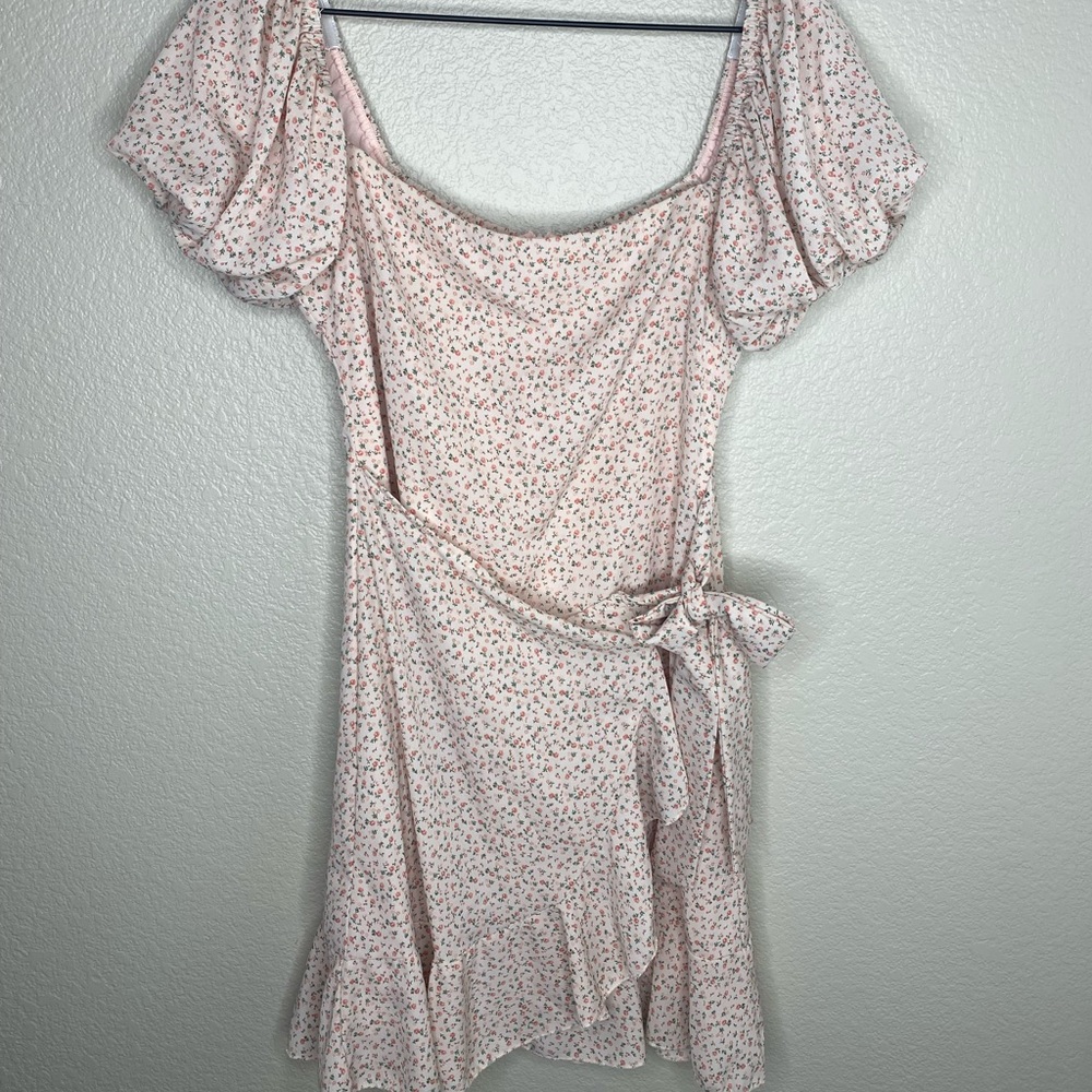 Princess Polly Annie Mini Dress in Pink / Floral / Dainty / Summer/ Size 4 Small - Picture 4 of 8